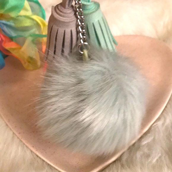 Faux Fur Key Chain / Purse Clip Turquoise & Gray. - Picture 3 of 6